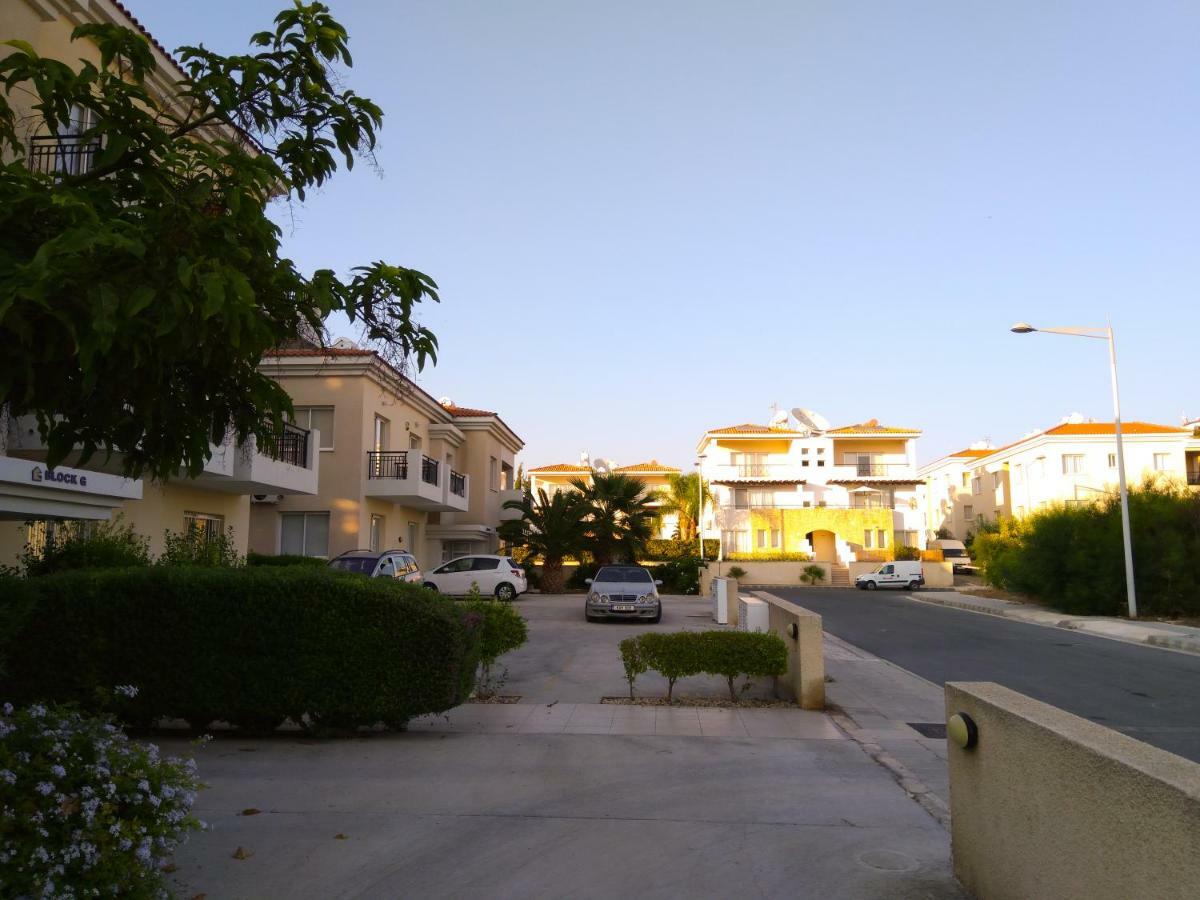 Enjoy The Silence Apartments Paphos Exterior photo